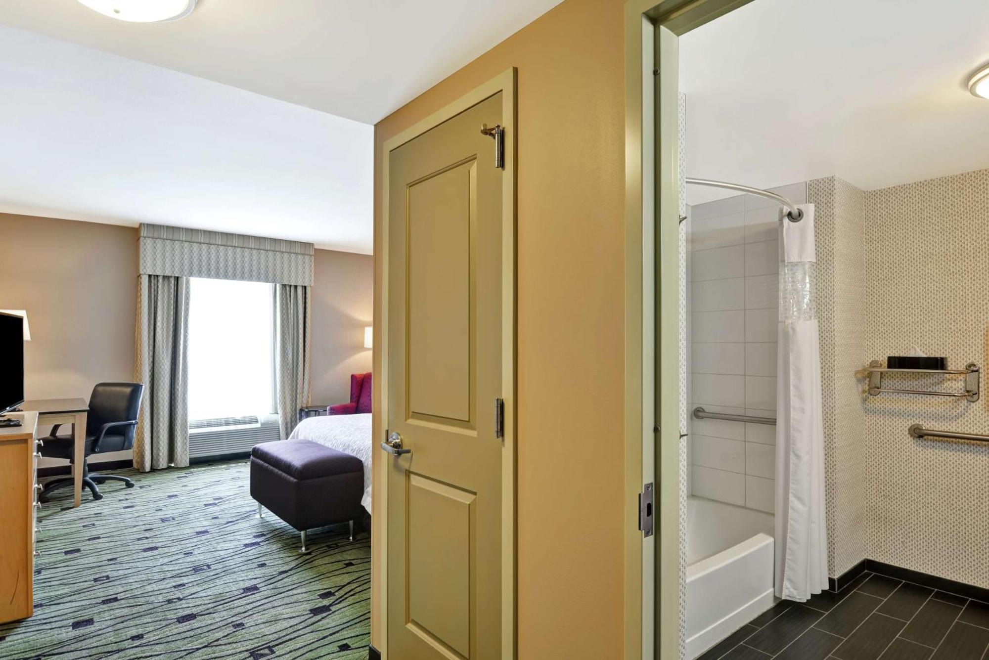 Hampton Inn & Suites Crabtree Raleigh Eksteriør billede