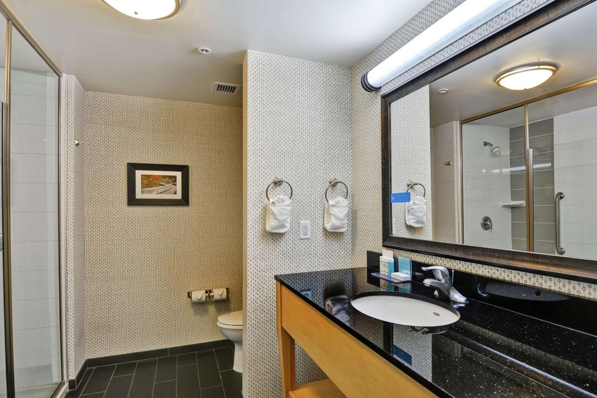 Hampton Inn & Suites Crabtree Raleigh Eksteriør billede
